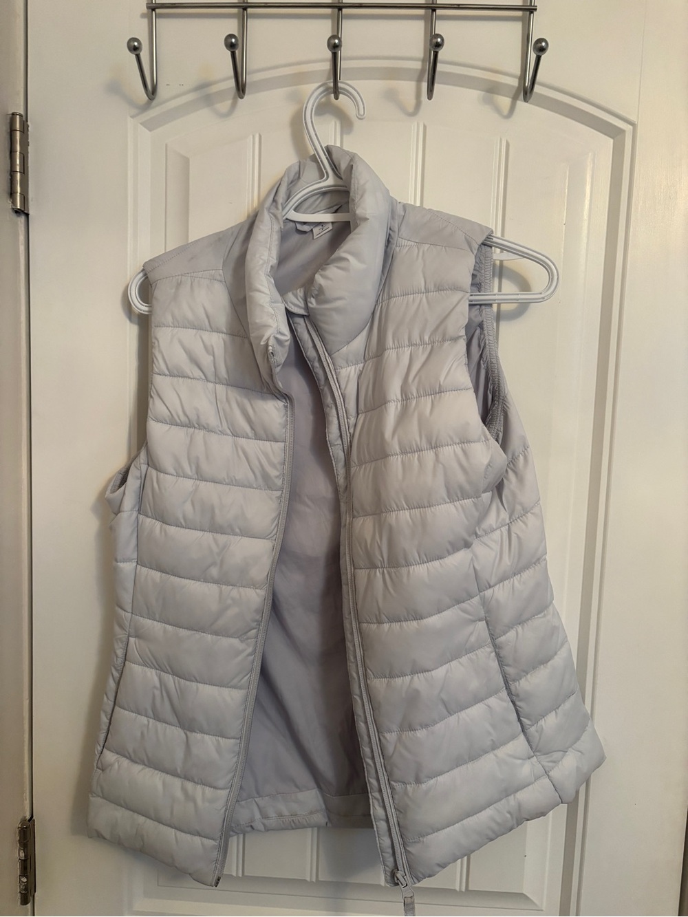 Old Navy Light Gray Quilted Puffer Vest